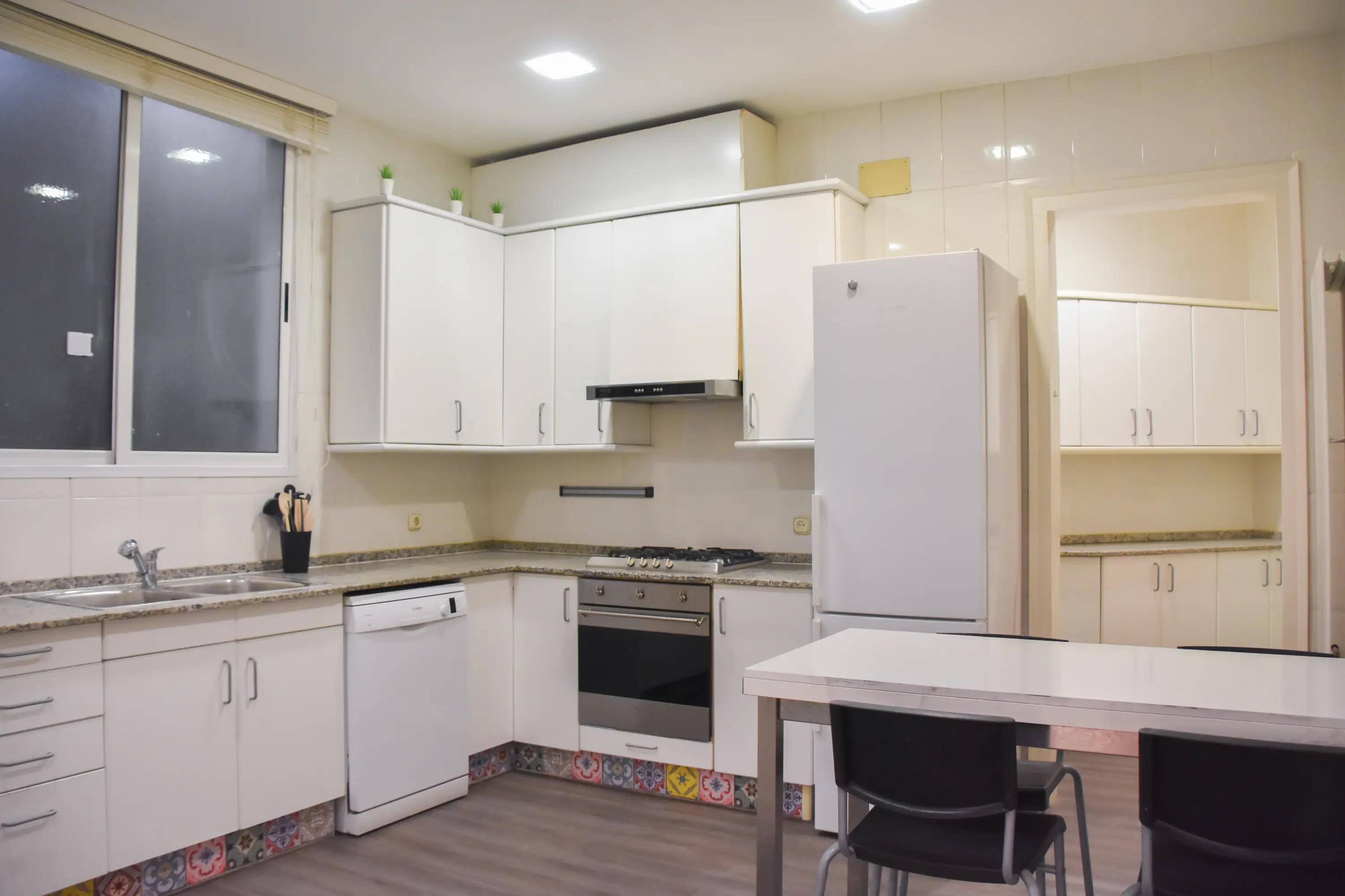 Kitchen 6