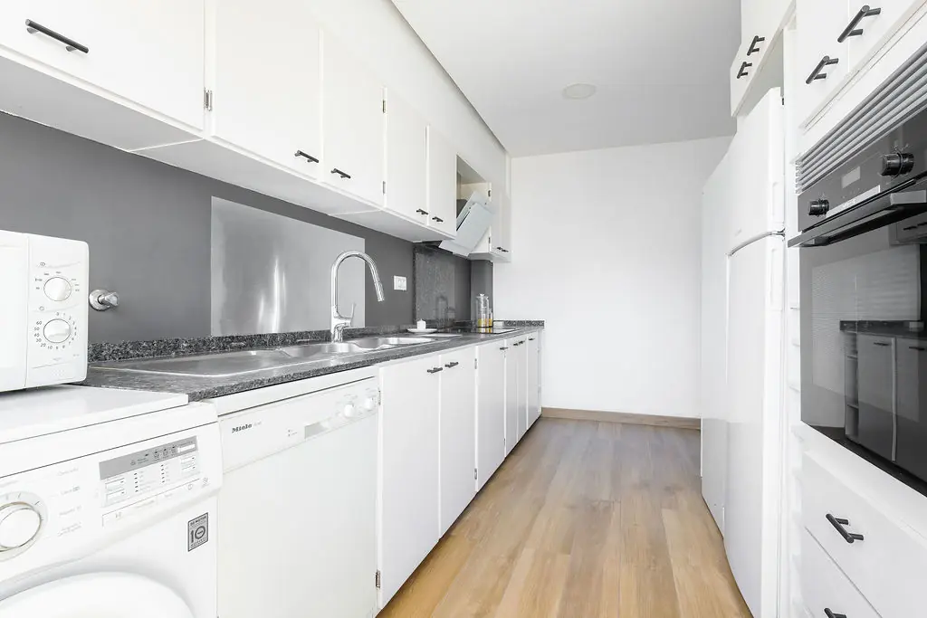 Kitchen 5