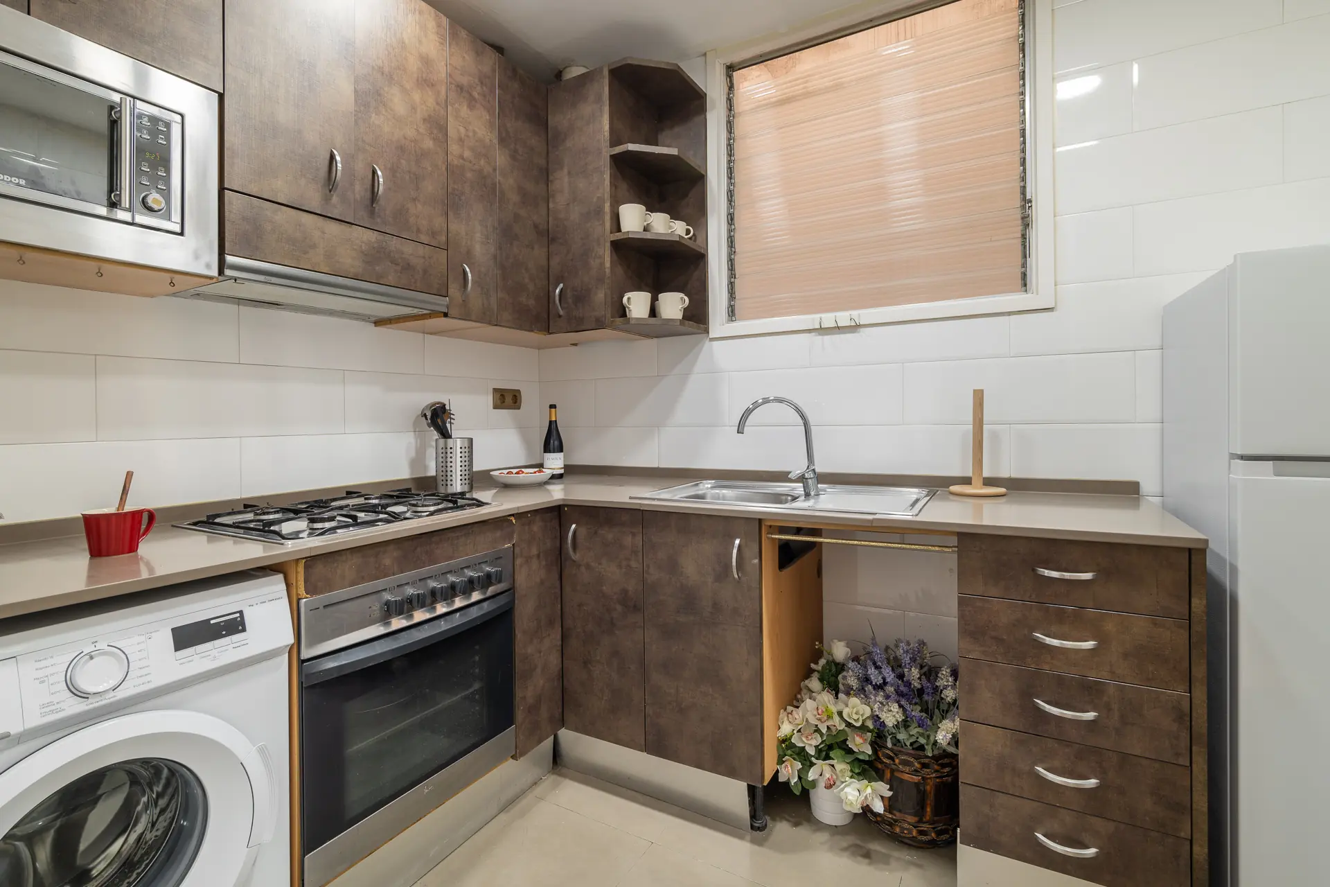 Kitchen 1