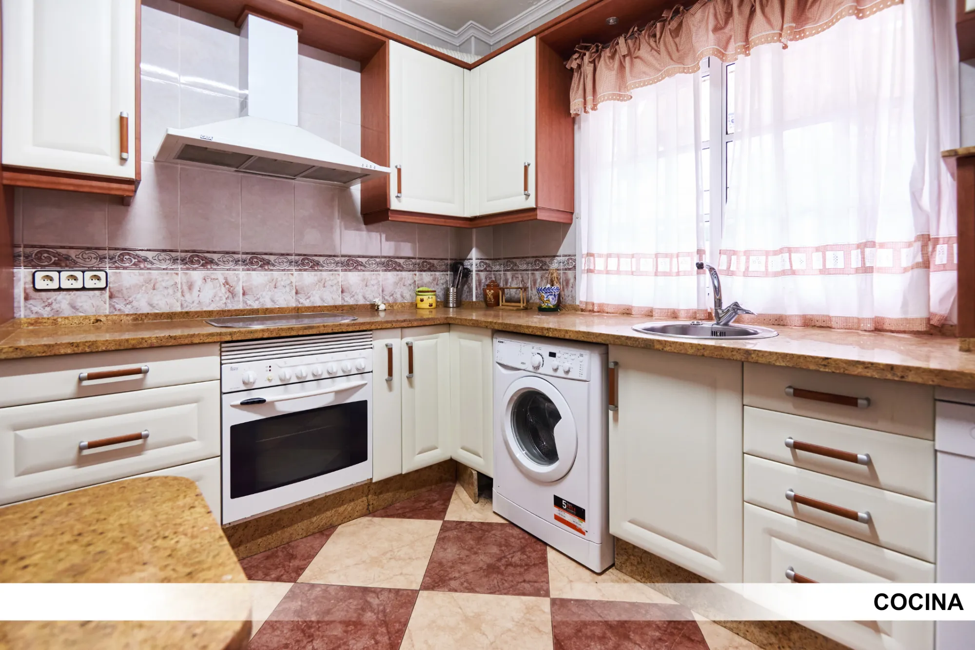 Kitchen 5