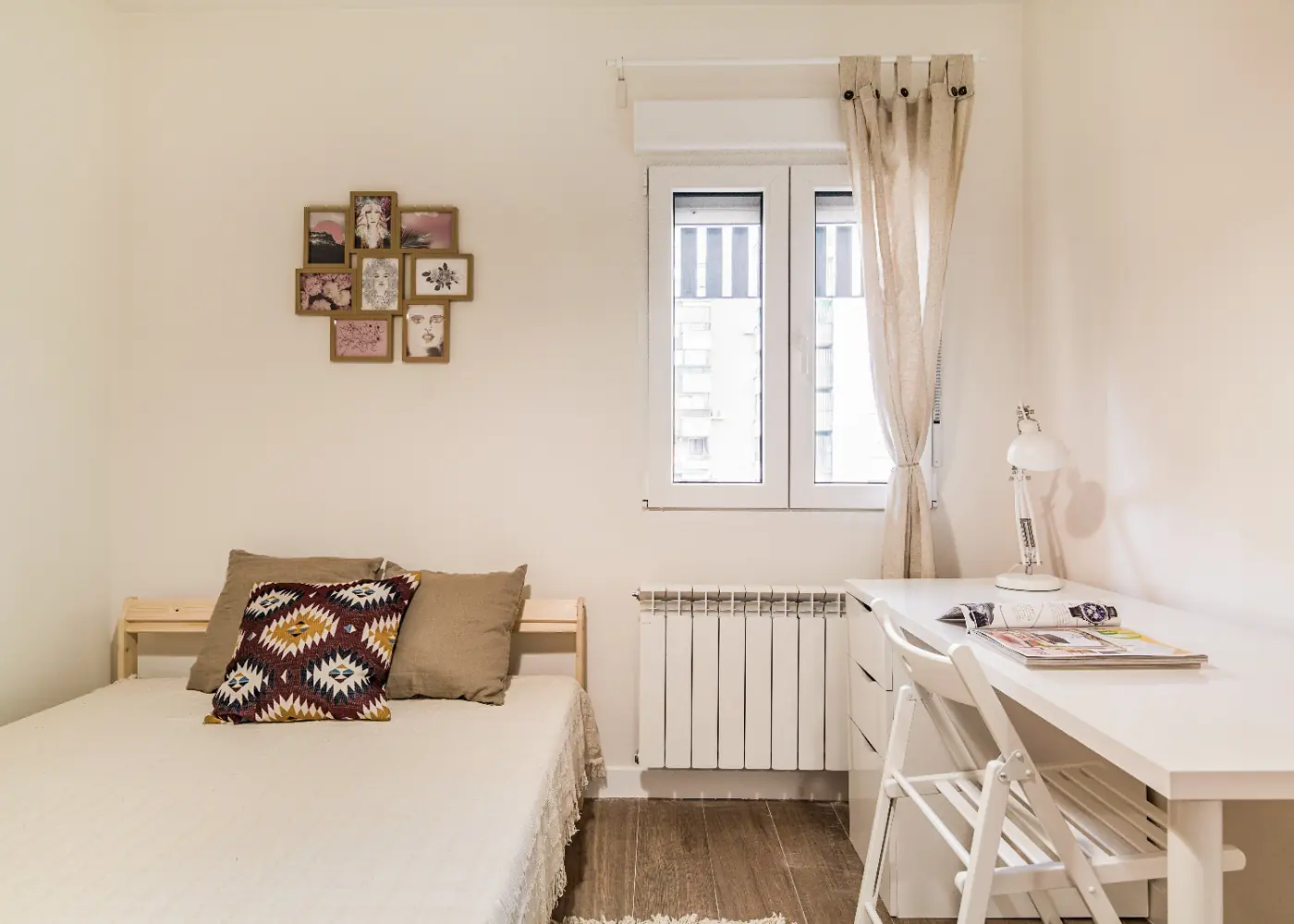 Private room in Madrid photo 2