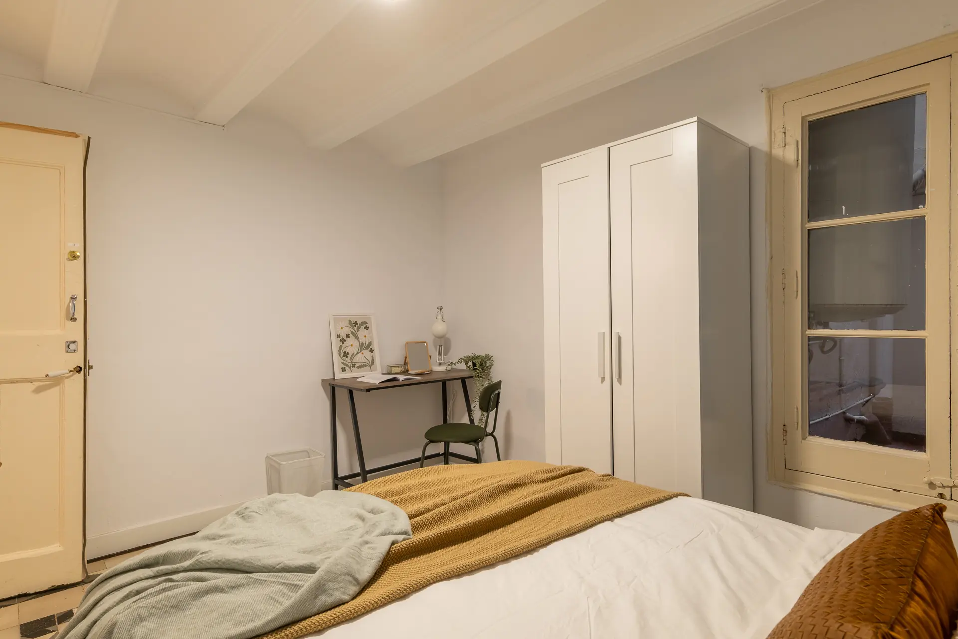 Private room in Barcelona photo 3