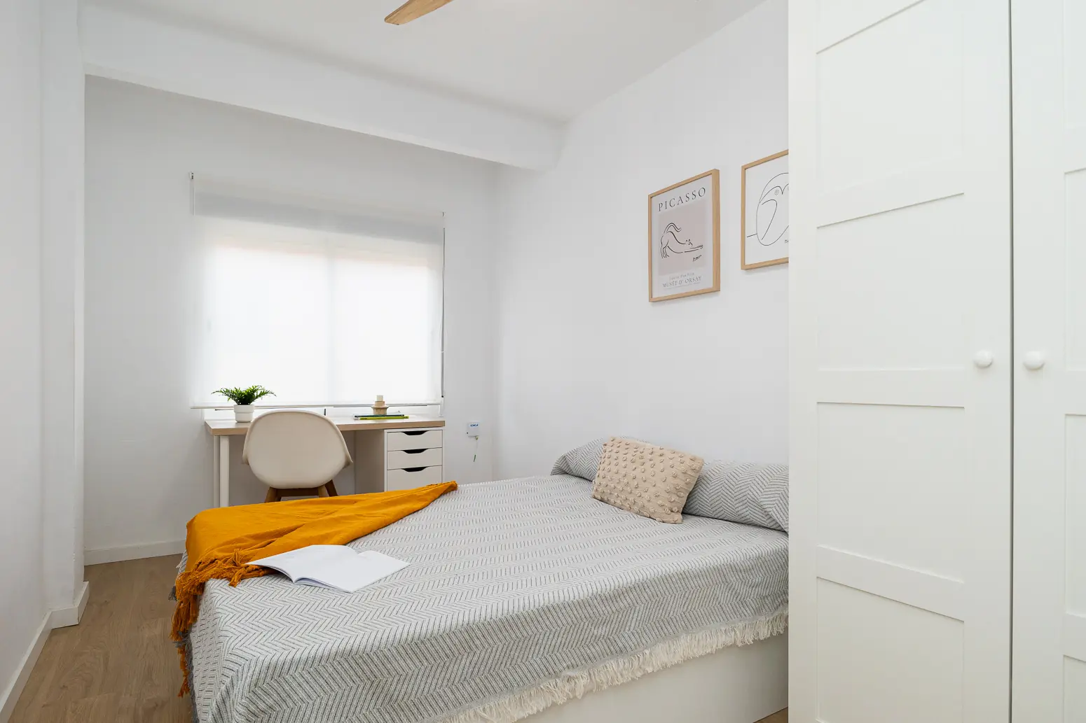 Room in Valencia