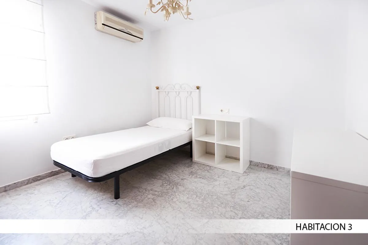 Room in Seville