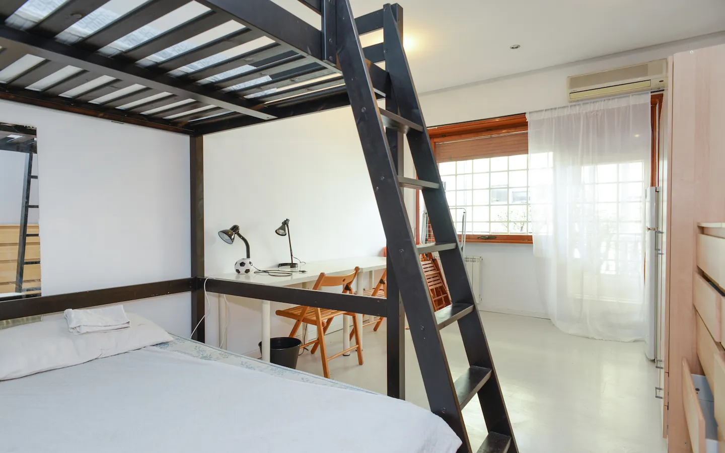 Room in Rome